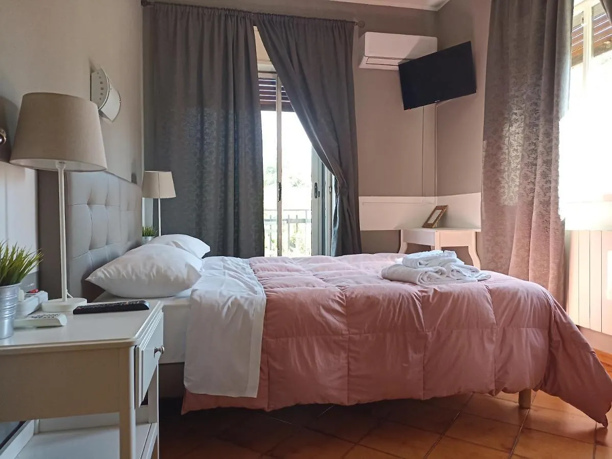 Massalargia Bed & Breakfast Mascalucia 2*,  Italy