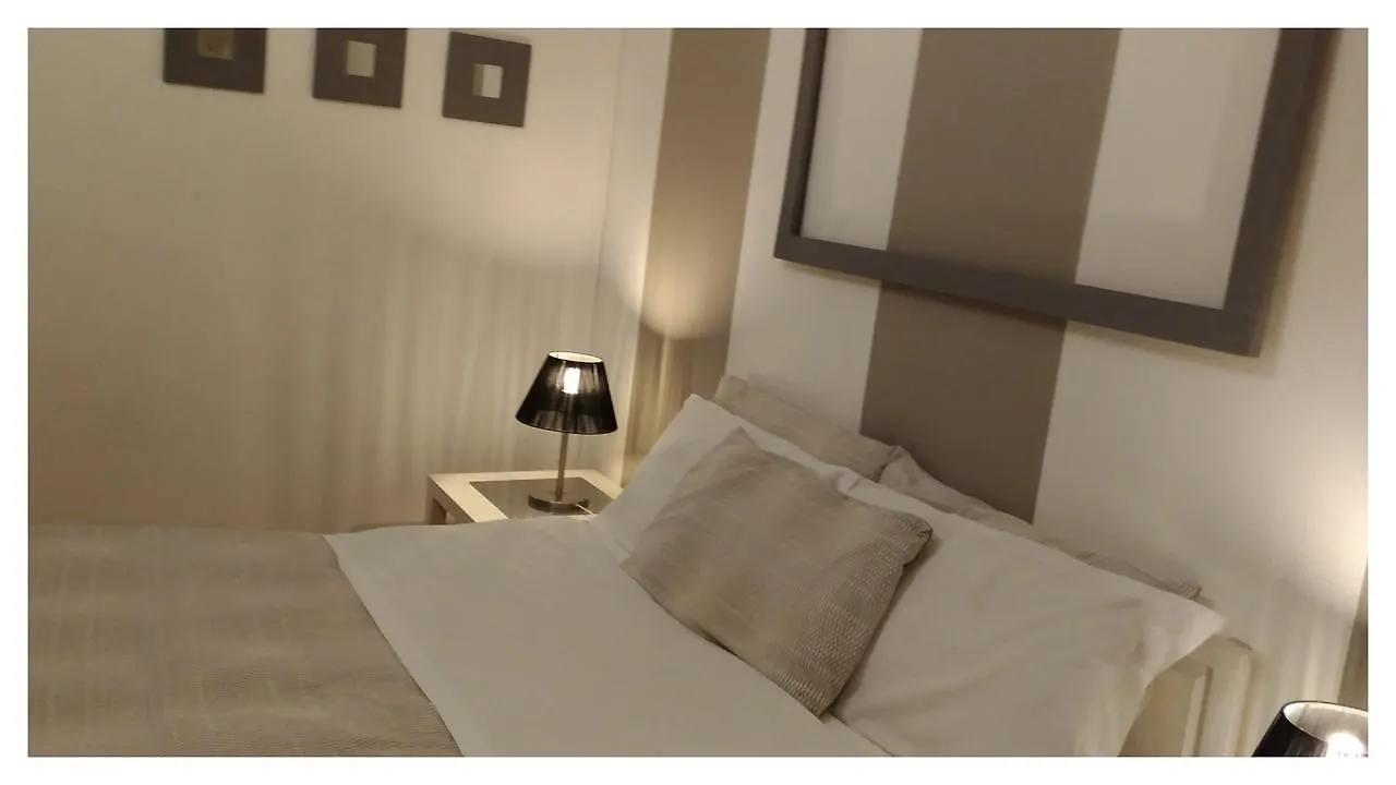 Massalargia Bed & Breakfast Mascalucia 2*,